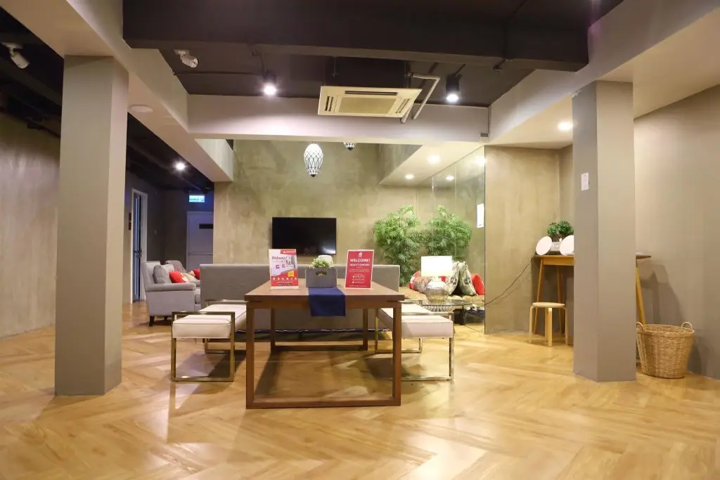 Бангкок: ZEN Hostel Ratchatewi