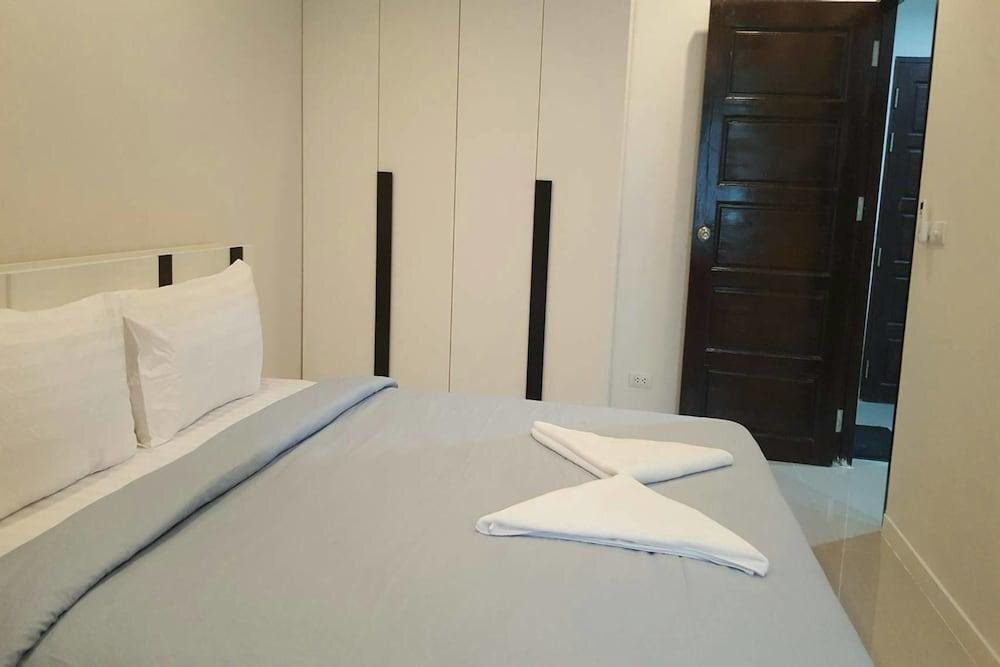 Сураттхани: Gozone Condotel