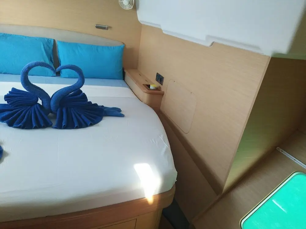 Тхаланг: Discover Catamaran Phuket - LAGOON440