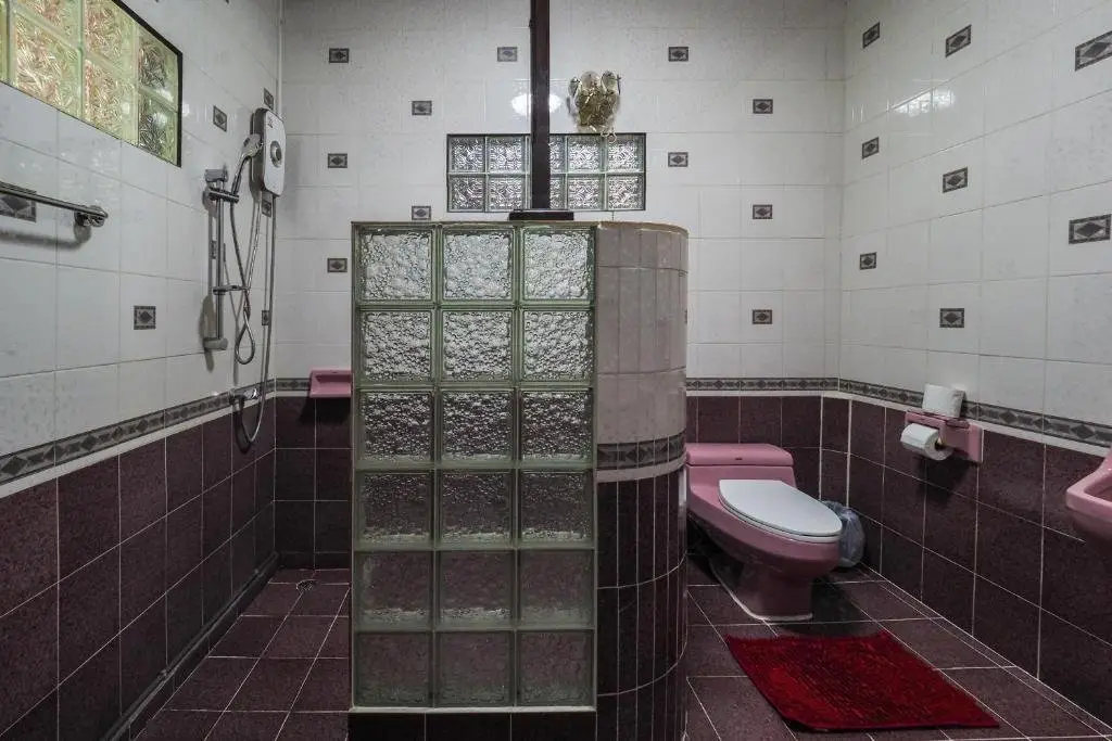 Канчанабури: Ratmanee House