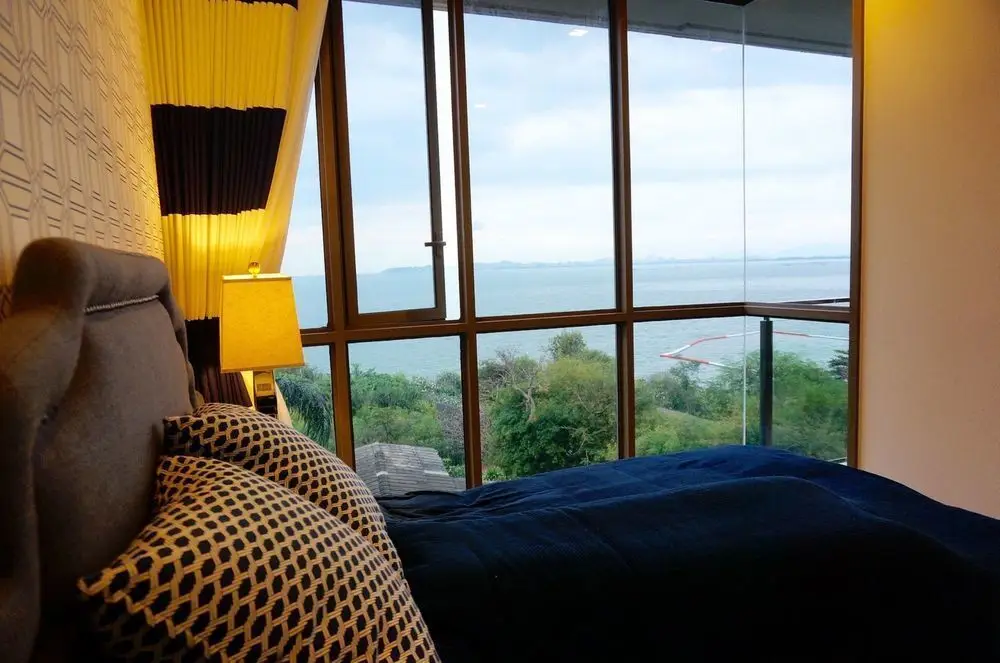 Baan Plai Haad Beachfront Condominium — фото 1