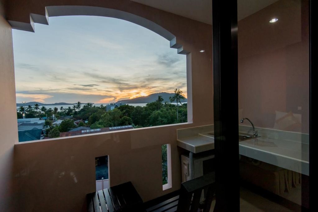 carousel image 4