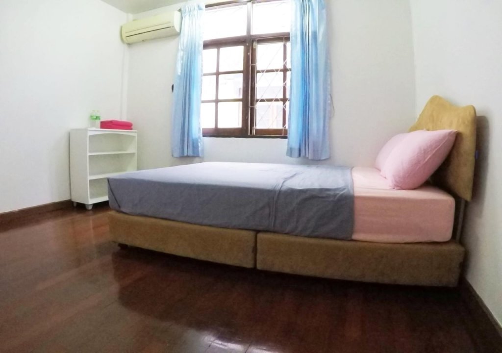 Бангкок: Sira’s House