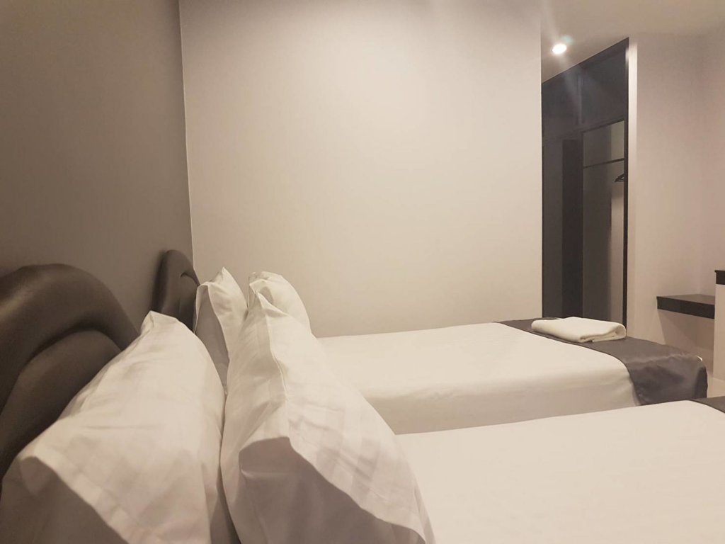 Пхитсанулок: The Bed Hotel