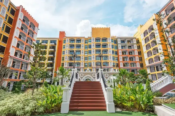 На Чом Тхиан: Venetian Suites by Favstay