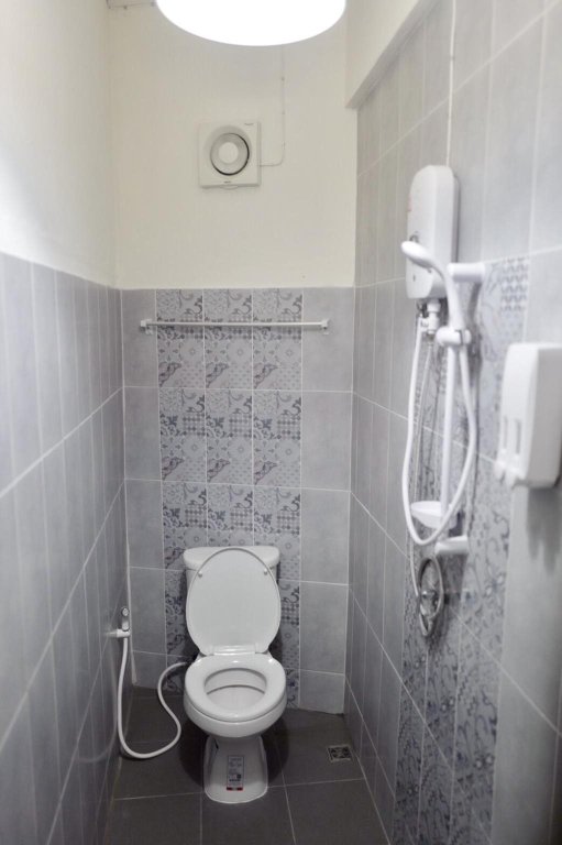 Пхуттхамонтхон: 24 Poshtel Salaya