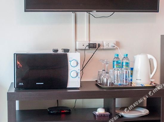 Паттайя: Baku Guesthouse Cafe & Bar