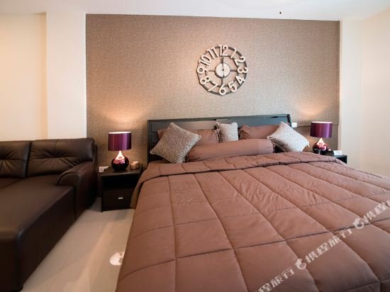 Паттайя: Baku Guesthouse Cafe & Bar