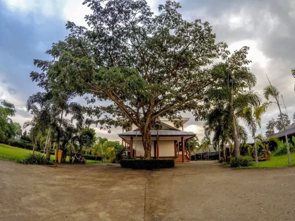 Лоэй: Roongthiwa resort Phurua