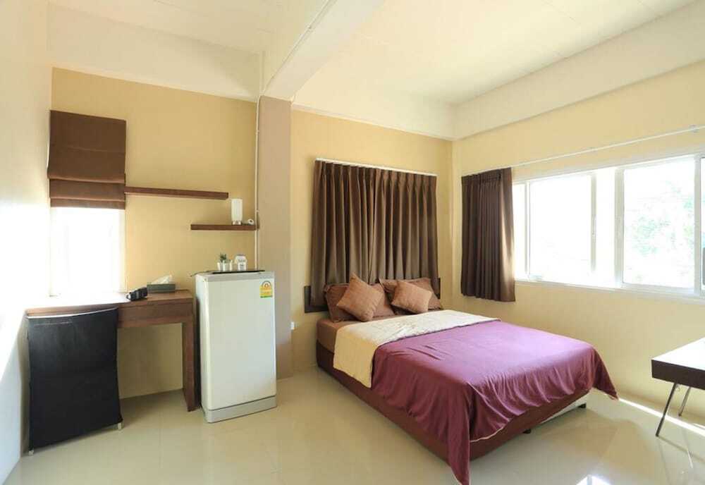 Као Лак: Eco Khaolak Accommodation Hotel