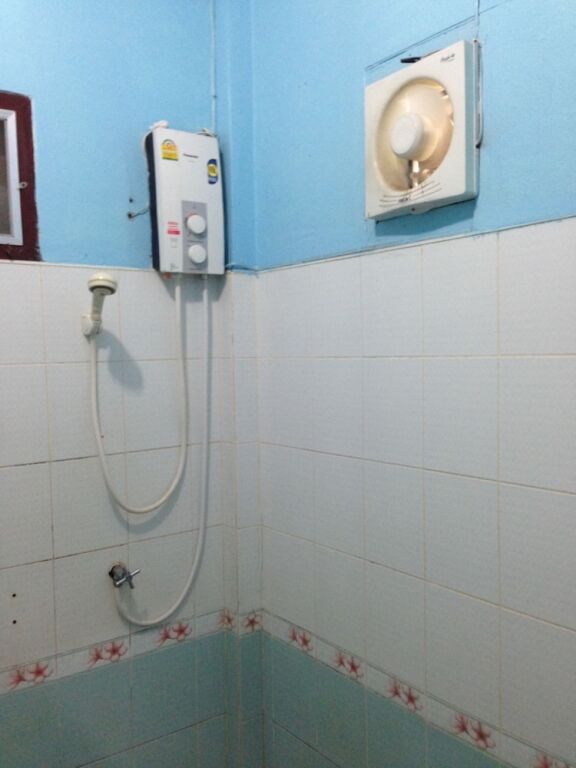 Паттайя: Bam Bus House