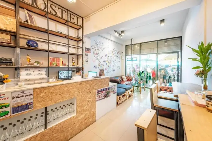 Бангкок: Sloth Hostel
