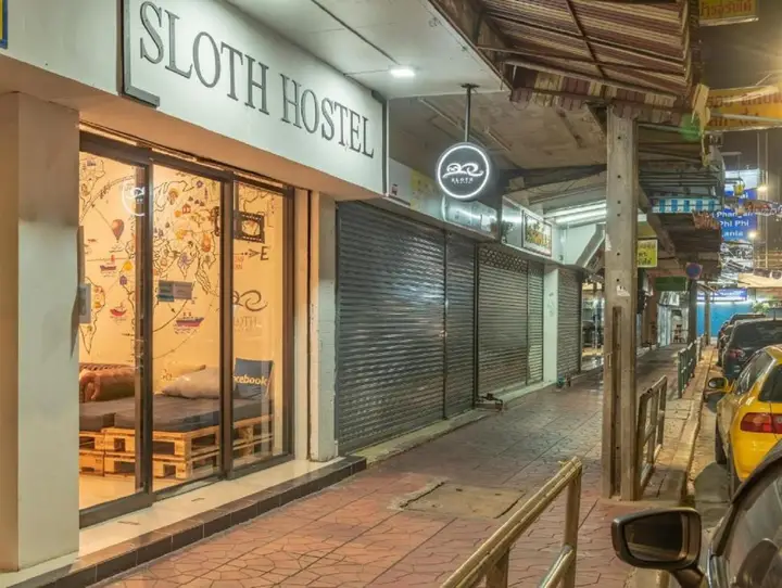 Бангкок: Sloth Hostel