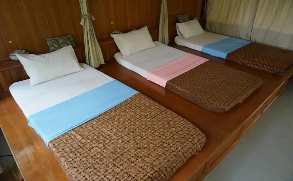 Супханбури: Country Lakeview Hotel