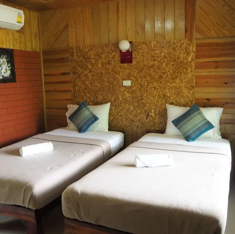 Кхао Пхан: Baan Suan Hill Resort