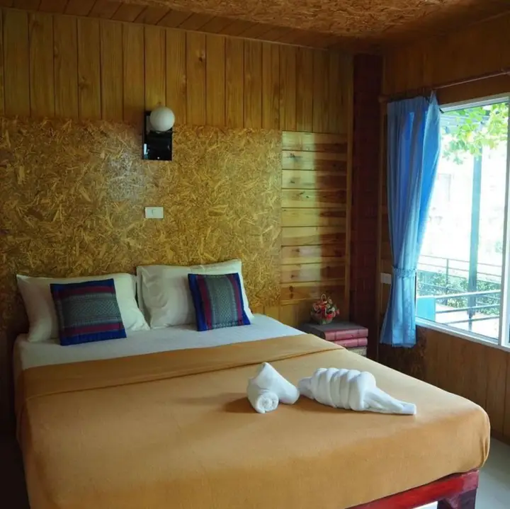 Кхао Пхан: Baan Suan Hill Resort