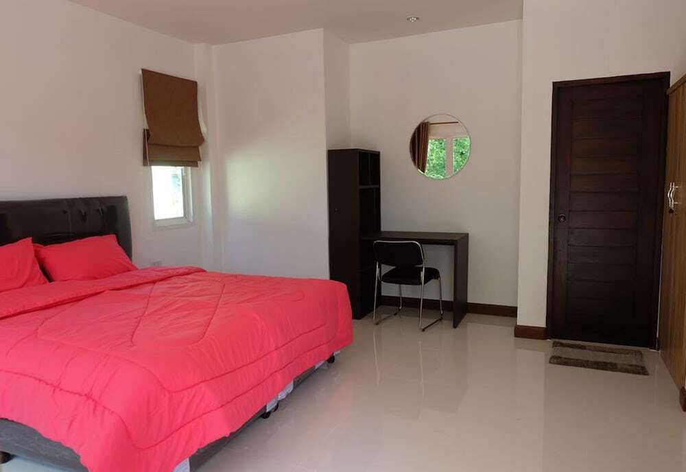 Тхаланг: Maikhao Beach Guest House