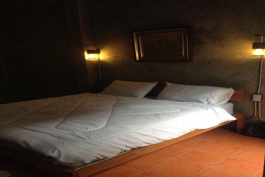 Мэй-Хаад-Бэй: White Jail @ Koh Tao hostel