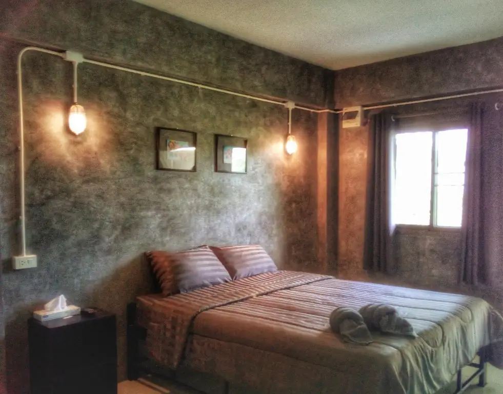 Сураттхани: 4Hearts Loft House