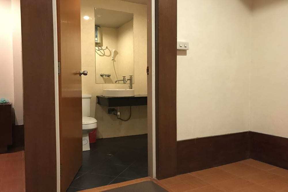 Чонбури: Paradise Inn Chonburi - Adults Only
