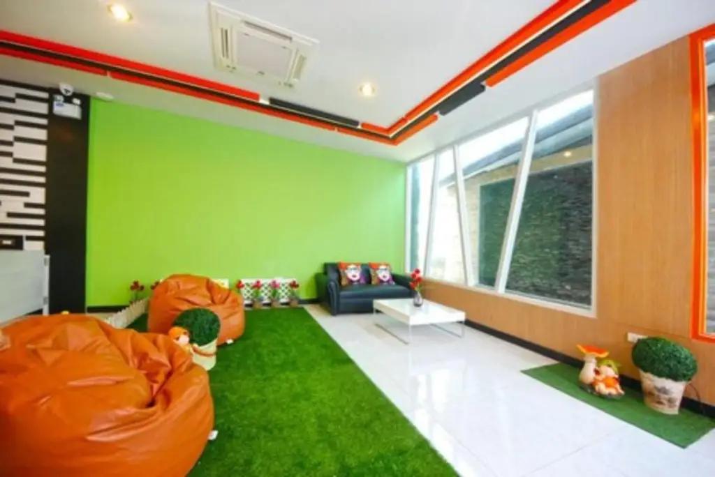 Сураттхани: C Tower Suratthani