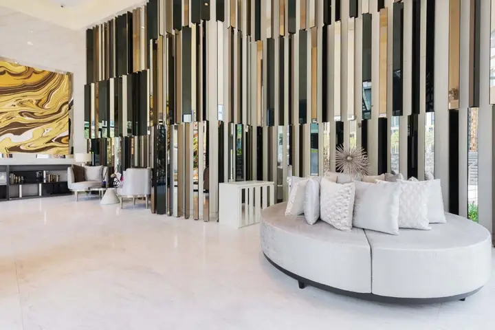 Кату: The Base Up Town Condo By Favstay