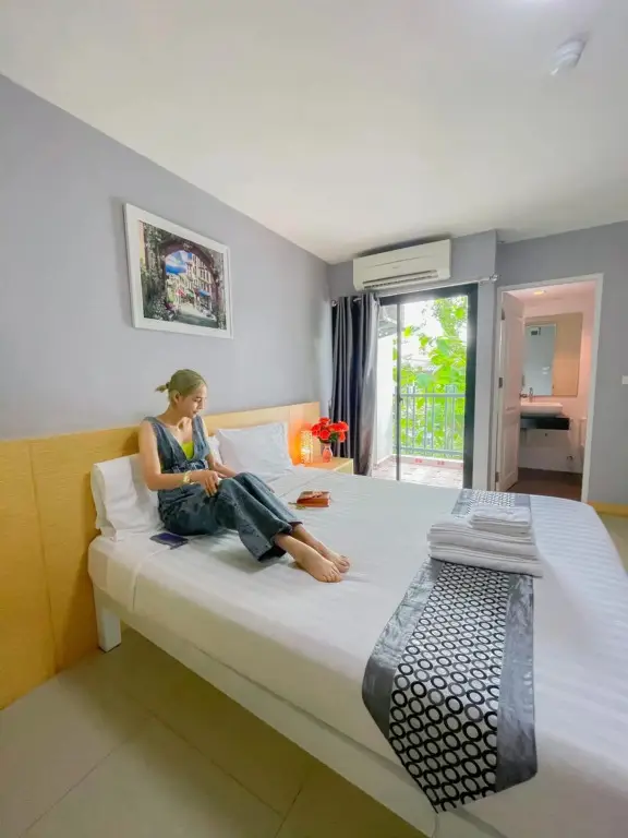 Нонтхабури: Big Zen Condotel