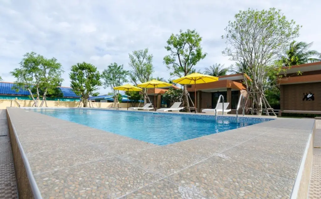 Самутсонгкхрам: Golf Inn Resort