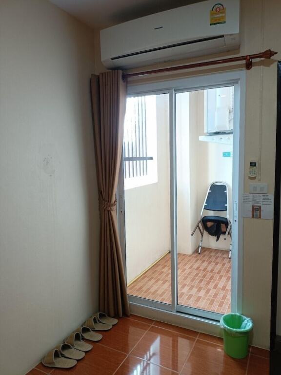 Та Кат Нгау: Am Amoonds Hotel