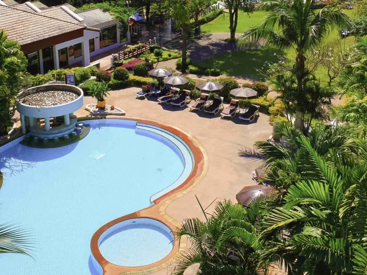 Чакпхонг: Novotel Rayong Rim Pae Resort Hotel