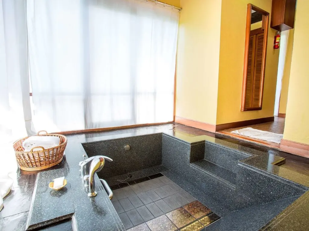 Чакпхонг: Novotel Rayong Rim Pae Resort Hotel