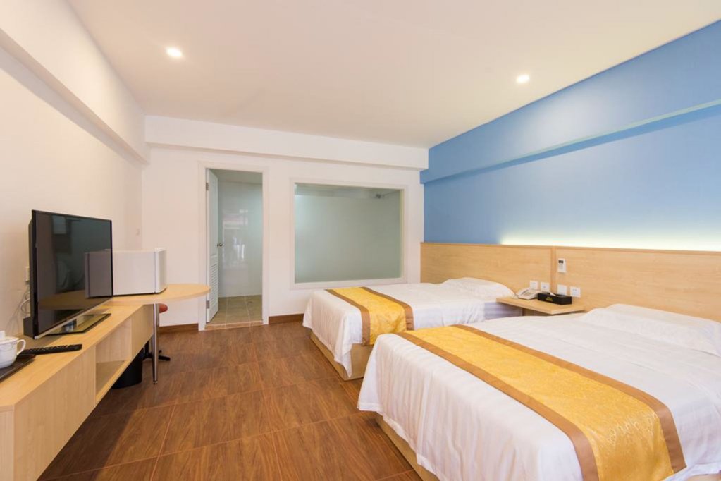 Бангкок: The President Hotel at Chokchai 4