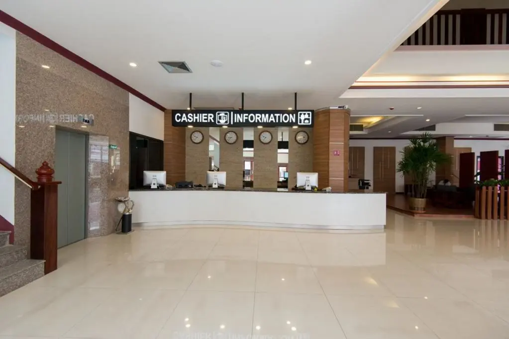 Бангкок: The President Hotel at Chokchai 4
