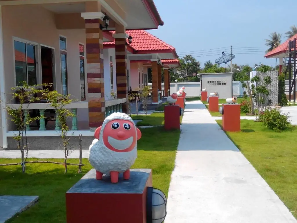 Тхап Сакае: Garden Home Resort and Long Stay