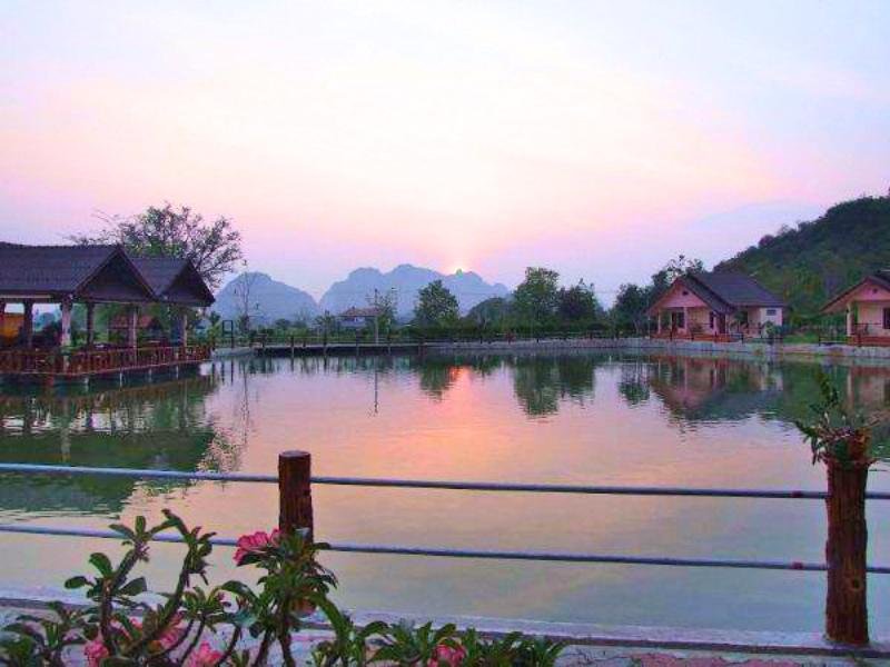 Ратчабури: Stella Resort & Restaurant