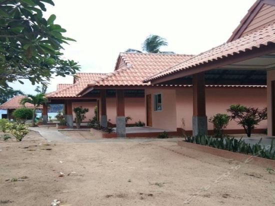 главный пляж: Koh Ngai KaiMuk Thong Resort