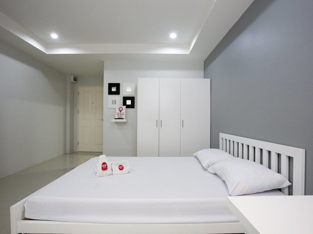 Бангкок: 奈达素坤逸班纳客房酒店(Nida Rooms Sukhumvit 20 Bangna)