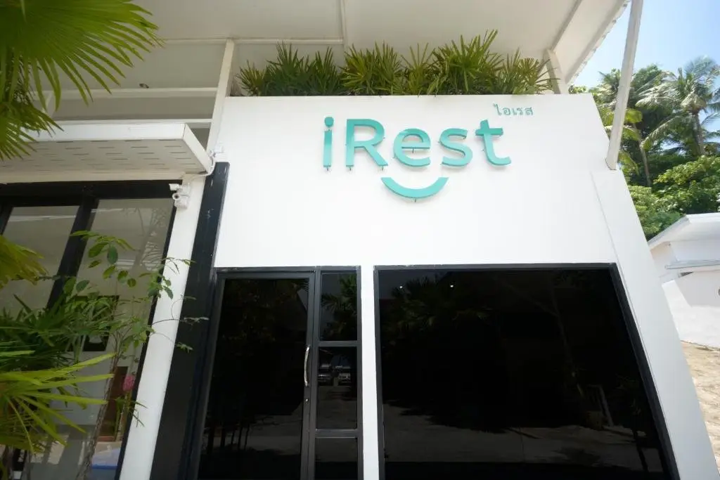 Краби: iRest Ao Nang Sea Front (SHA Plus+)