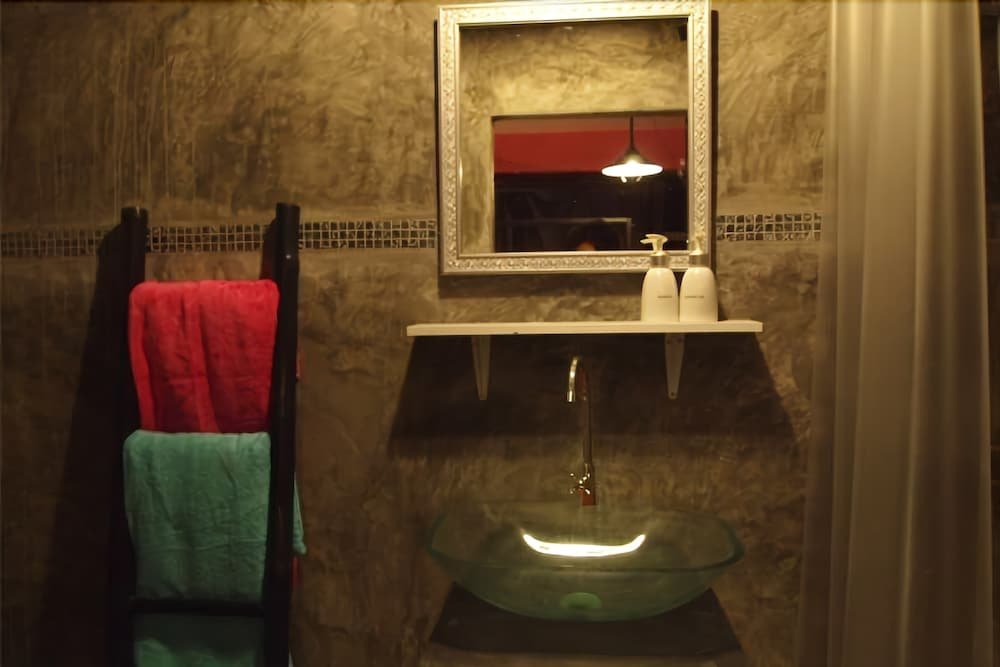 Бангкок: Room @ Bangkok
