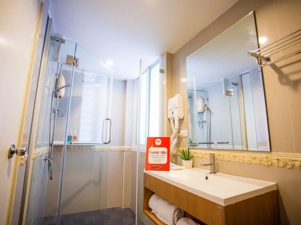 Бангкок: Nida Rooms HuaiKhwang 67 de Comfort at Ton Aor Place