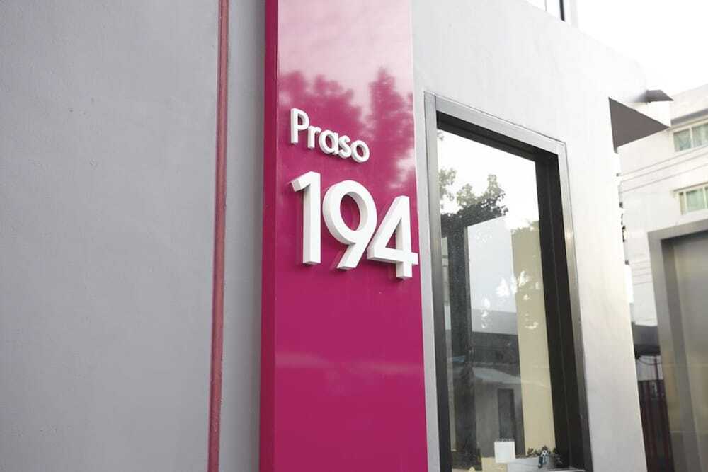Бангкок: Praso@Ratchada12