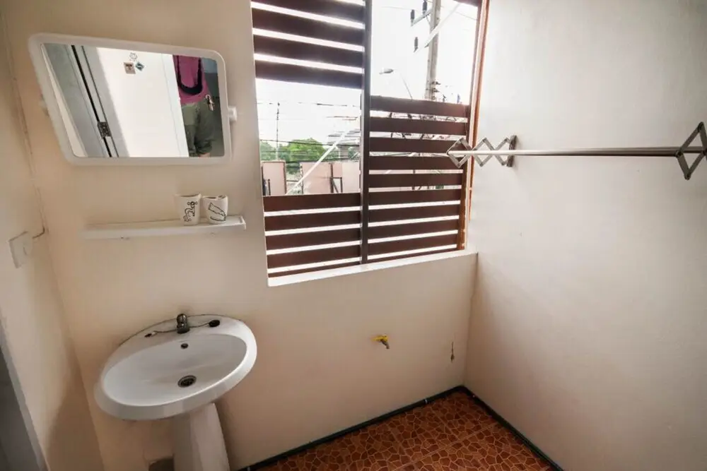 Патхумтхани: Usana Apartment