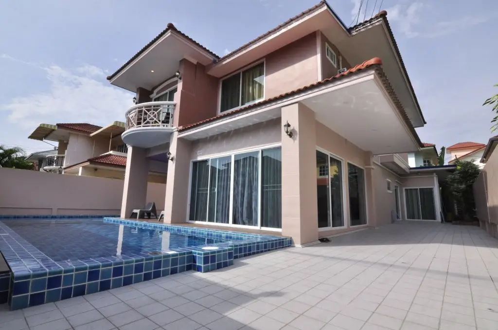 Паттайя: Royal Beach Pool Villa Pattaya
