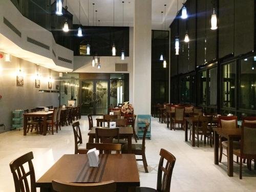 Накхон-Патхом: The Museum Hotel