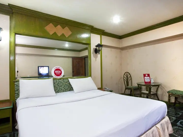 Бангкок: NIDA Rooms Ratchadaphisek Golden Dome Walk