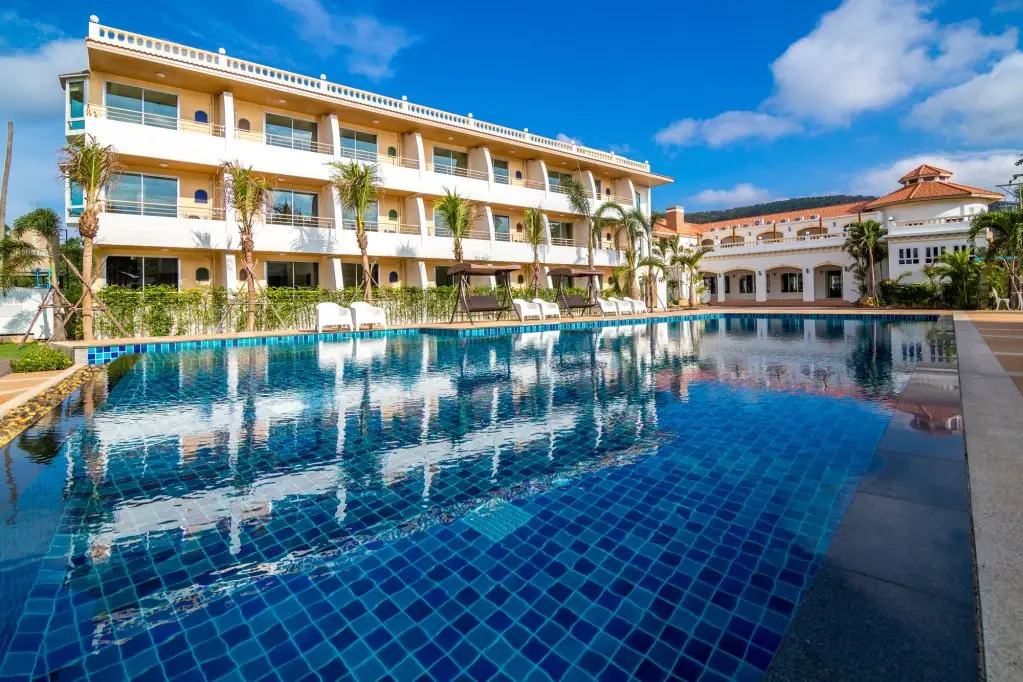 Кхлонг Кхут: Villa Blanca Hotel & Restaurant