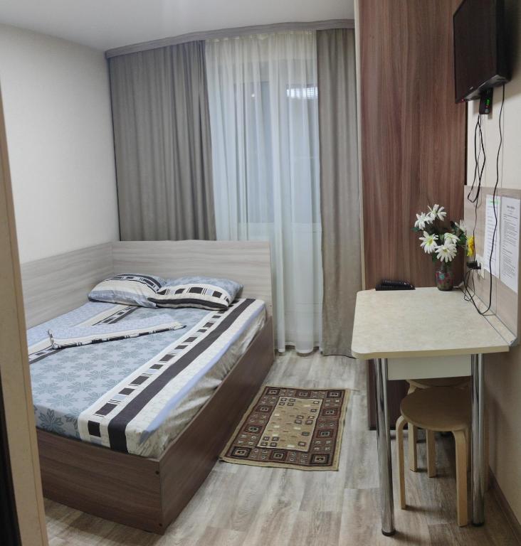 Самара: Hostel Almira