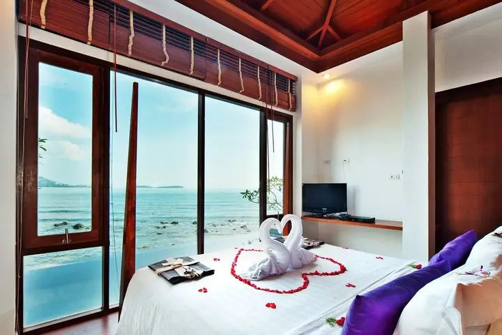 Самуи: Sea Front Pool Villas by The Sarann