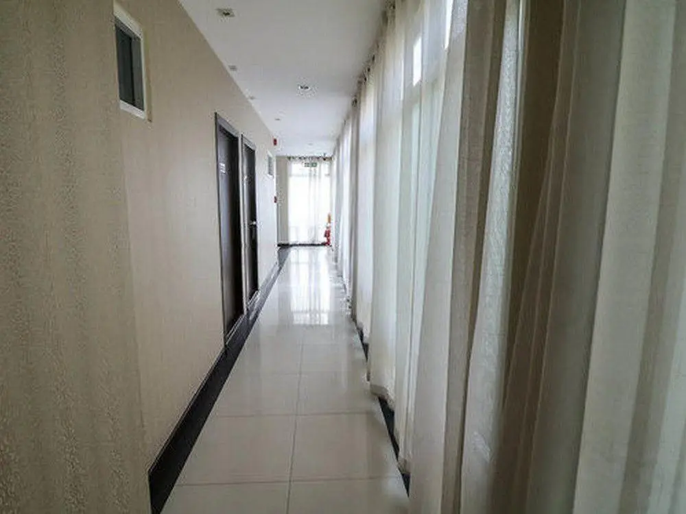 Бангкок: Nida Rooms New Petchburi Perspective at The Green Bells