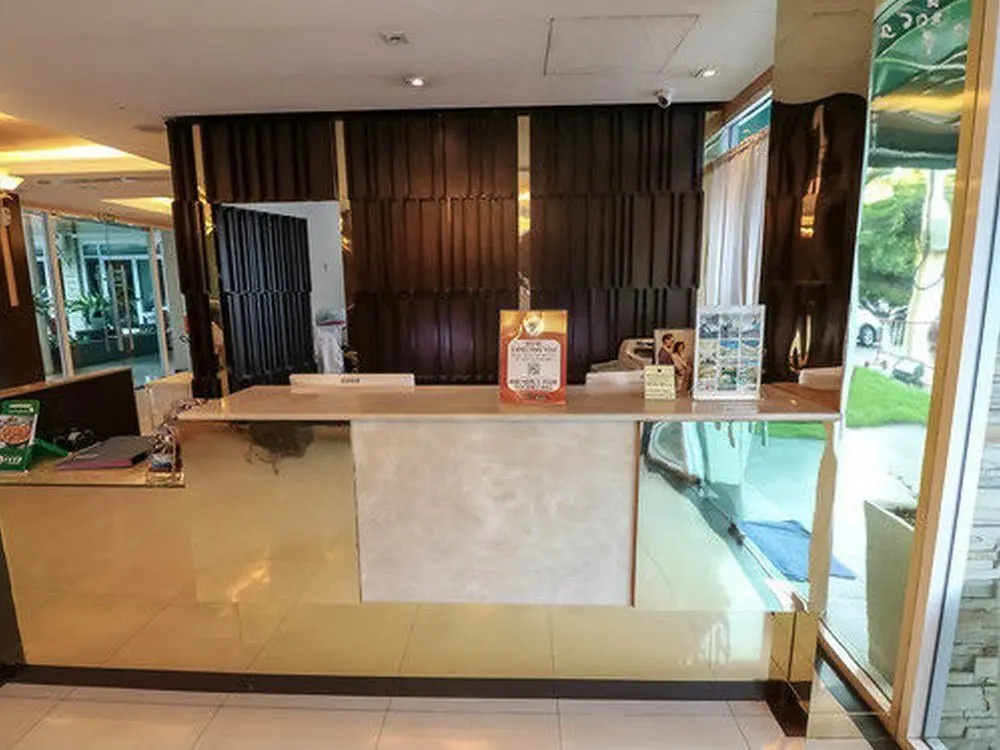 Бангкок: Nida Rooms New Petchburi Perspective at The Green Bells